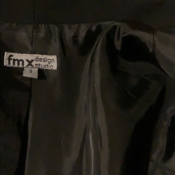 Fitted black blazer - Picture 5 of 5